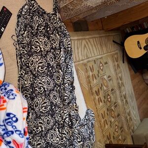 Emma's Closet Black and Cream Jumpsuit